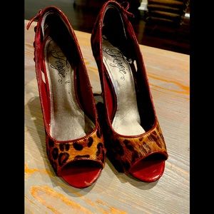 Fergie Leopard print 👠 Size 8.5
